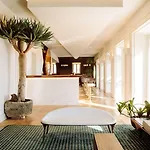 Отель Bairro Alto 5*