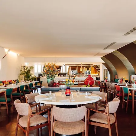 Готель Bairro Alto - The Leading Of The World 5*