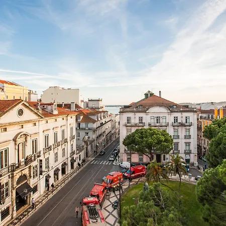 Bairro Alto - The Leading Of The World 5* ליסבון