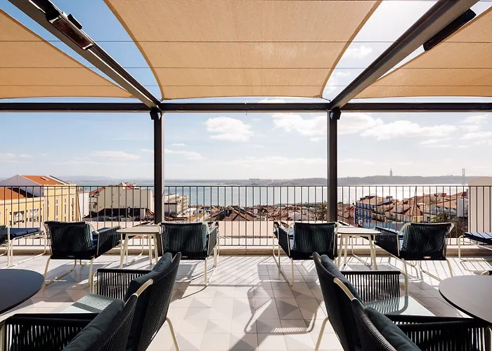 Bairro Alto 5* Лиссабон