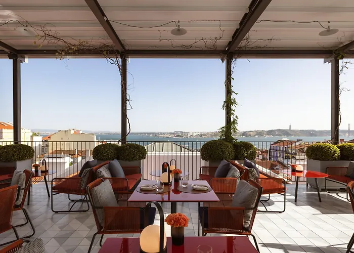 Отель Bairro Alto