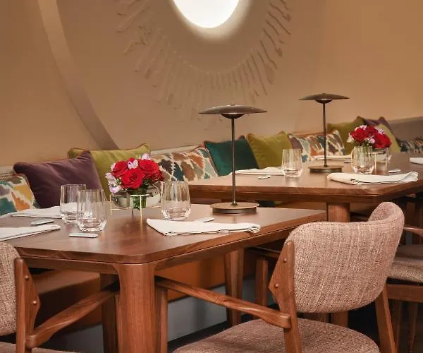 Bairro Alto 5* Лиссабон