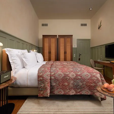 Bairro Alto Hotel 5*